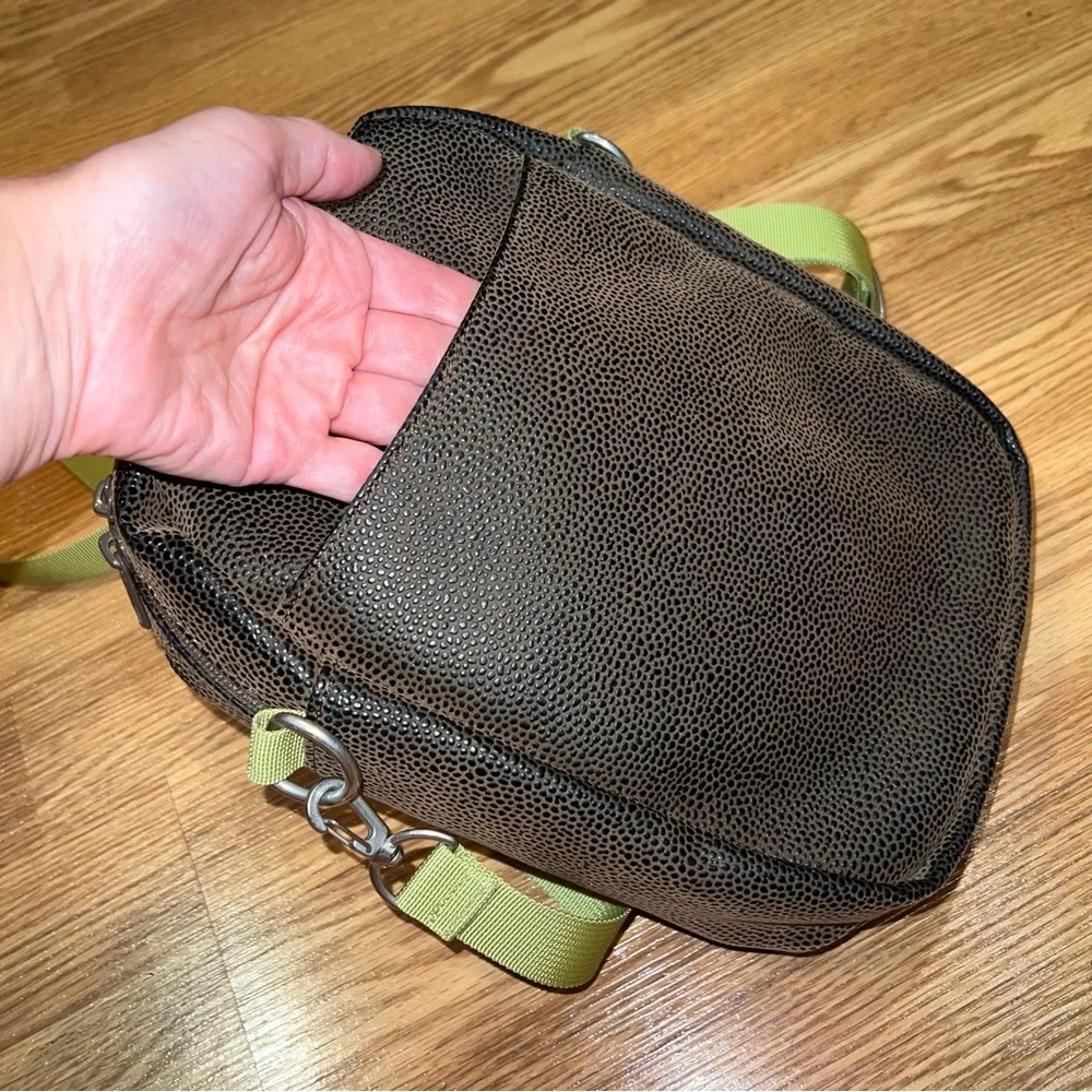 Haiku crossbody bag brown w/ green strap Appliqué‎ Leaves